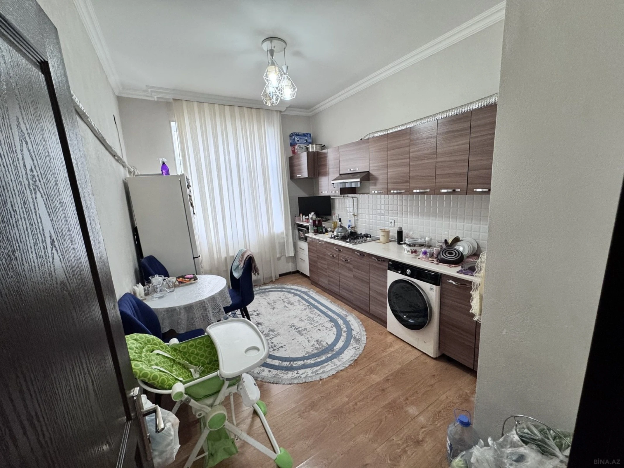 Satılır 4 otaqlı mənzil 110 m²