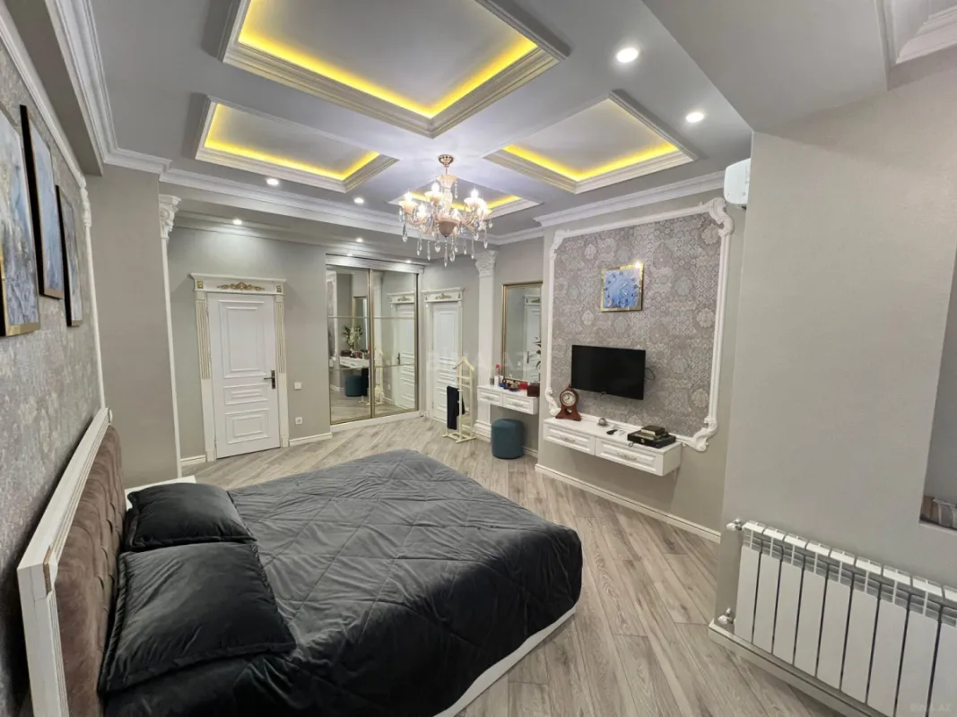 Kirayə verilir 4 otaqlı mənzil 200 m²