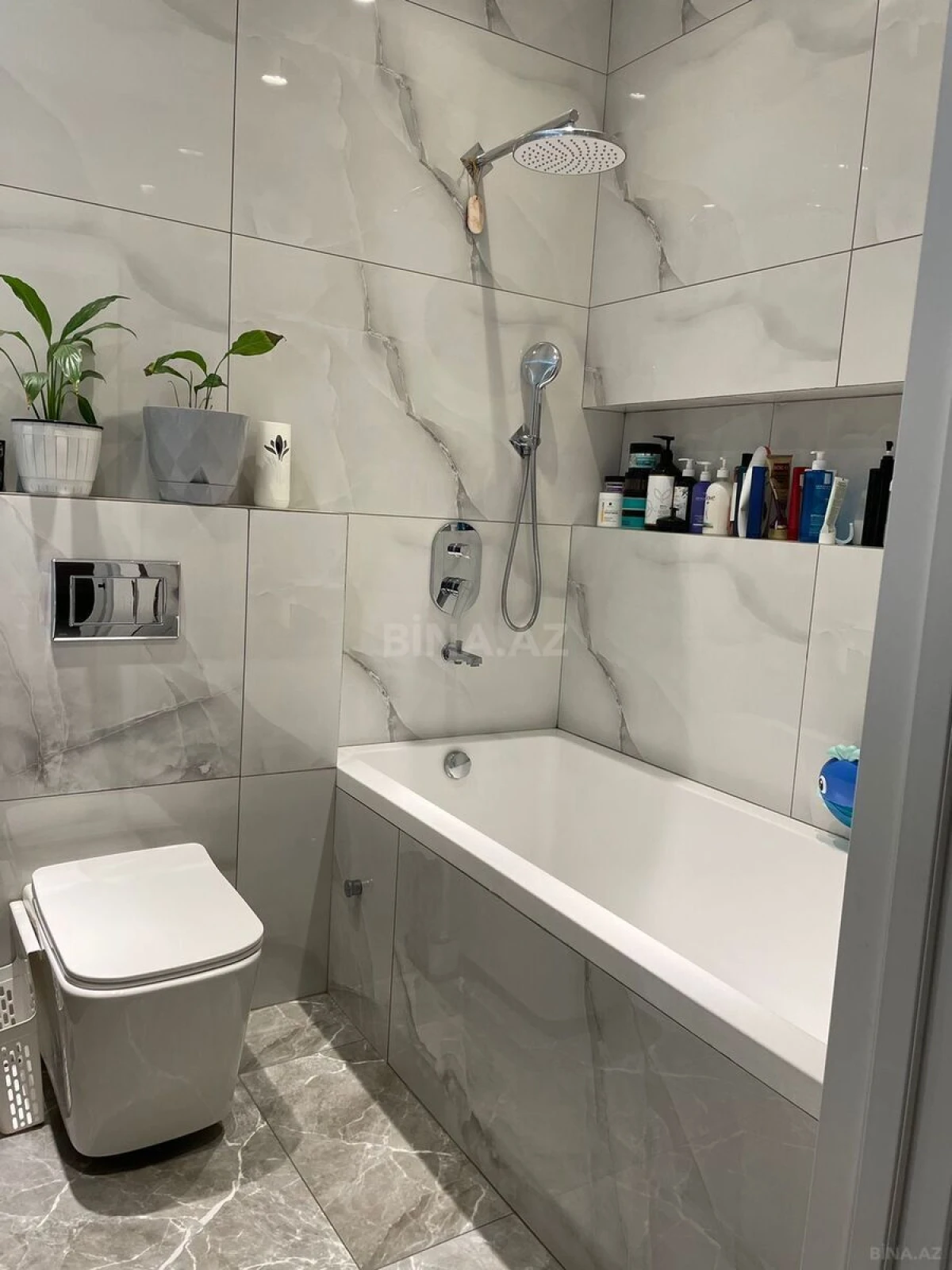 Satılır 3 otaqlı mənzil 108 m²