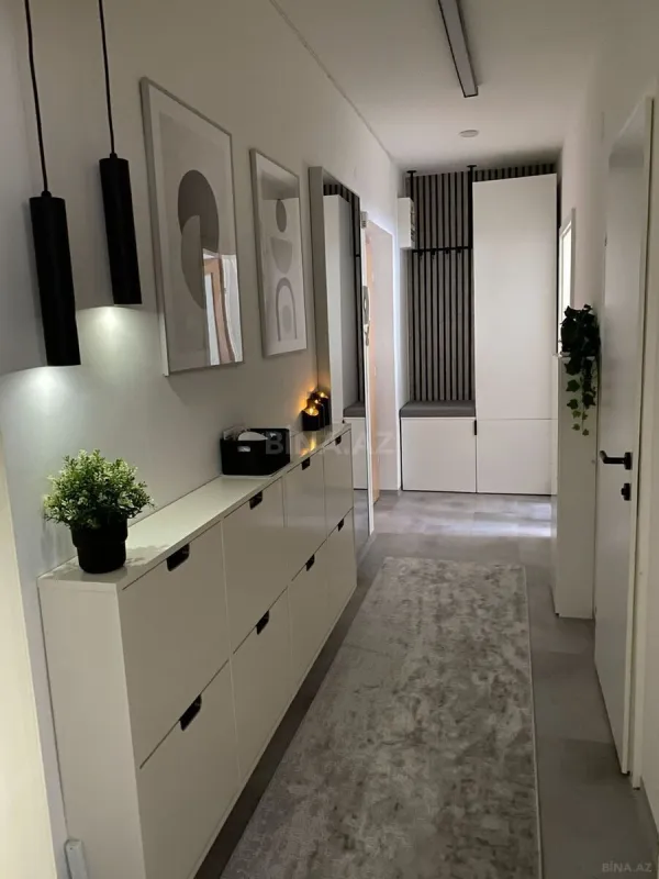 Kirayə verilir 3 otaqlı mənzil 130 m²