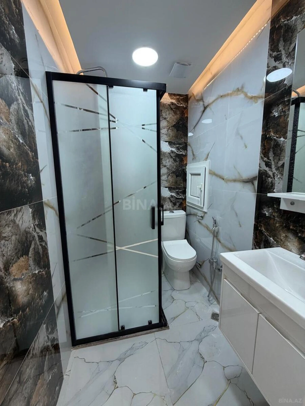 Satılır 2 otaqlı mənzil 60 m²