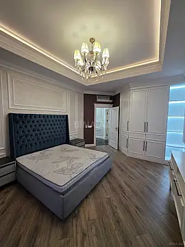Satılır 3 otaqlı mənzil 120 m²