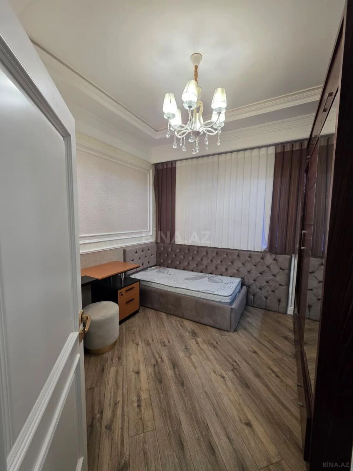 Satılır 3 otaqlı mənzil 120 m²