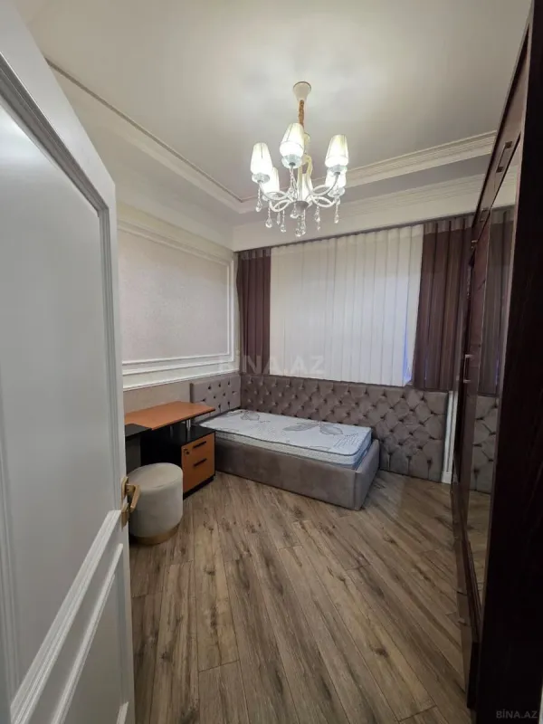 Satılır 3 otaqlı mənzil 120 m²