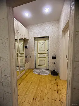 Satılır 2 otaqlı mənzil 71 m²