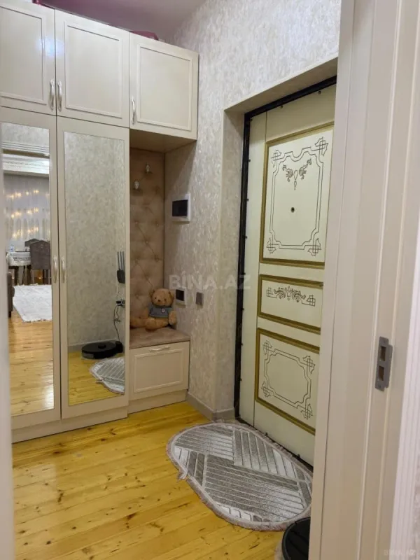 Satılır 2 otaqlı mənzil 71 m²