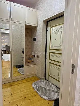 Satılır 2 otaqlı mənzil 71 m²