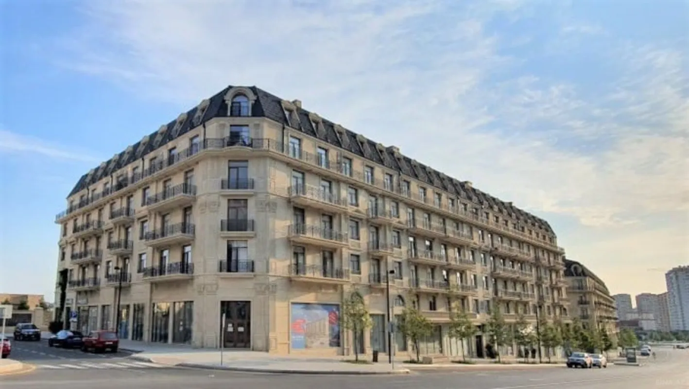 Satılır 3 otaqlı mənzil 144 m²