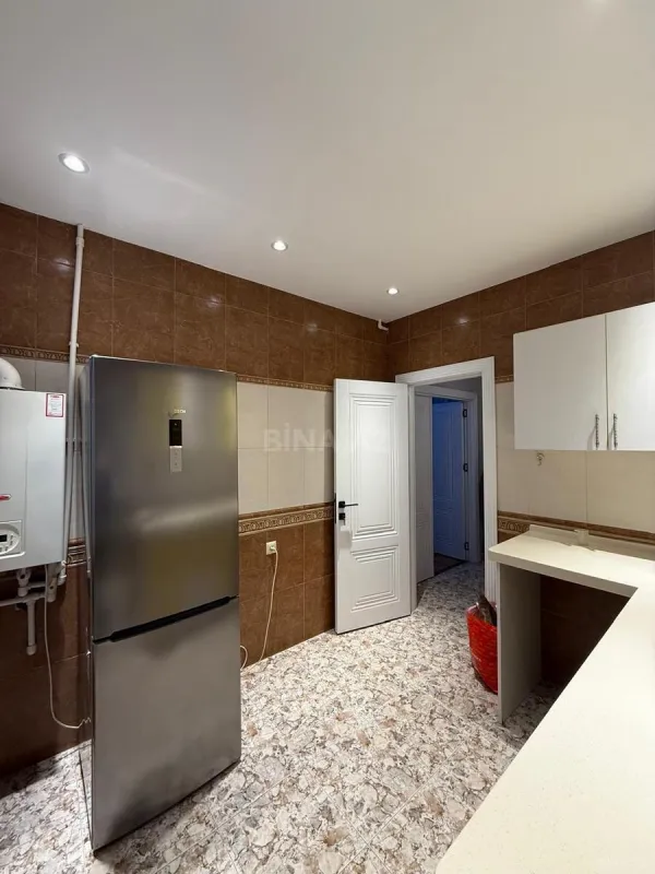 Satılır 4 otaqlı mənzil 100 m²