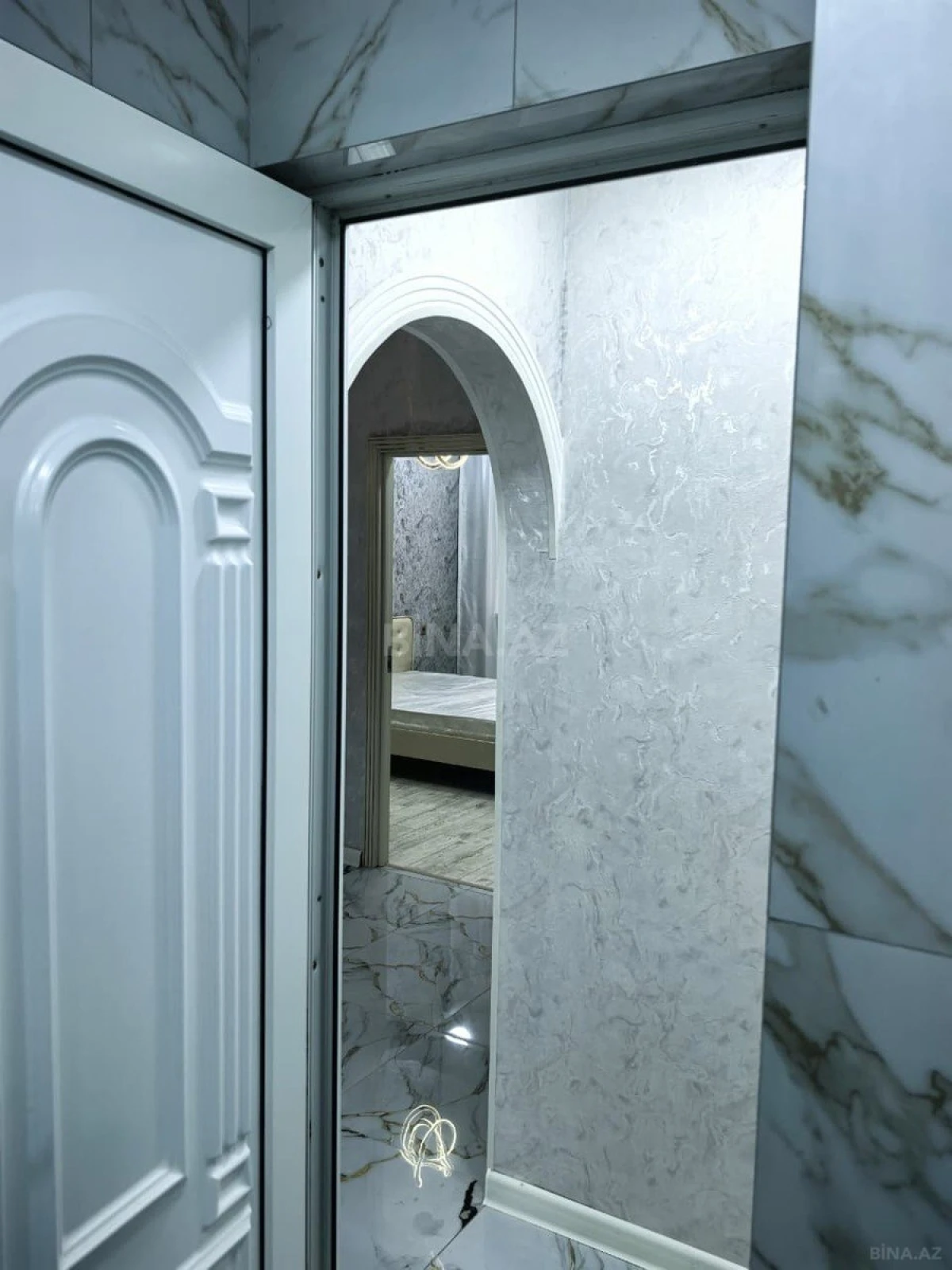 Satılır 2 otaqlı mənzil 64 m²