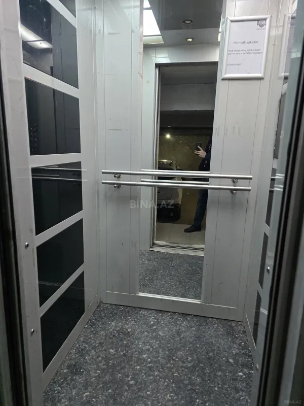 Satılır 3 otaqlı mənzil 90 m²