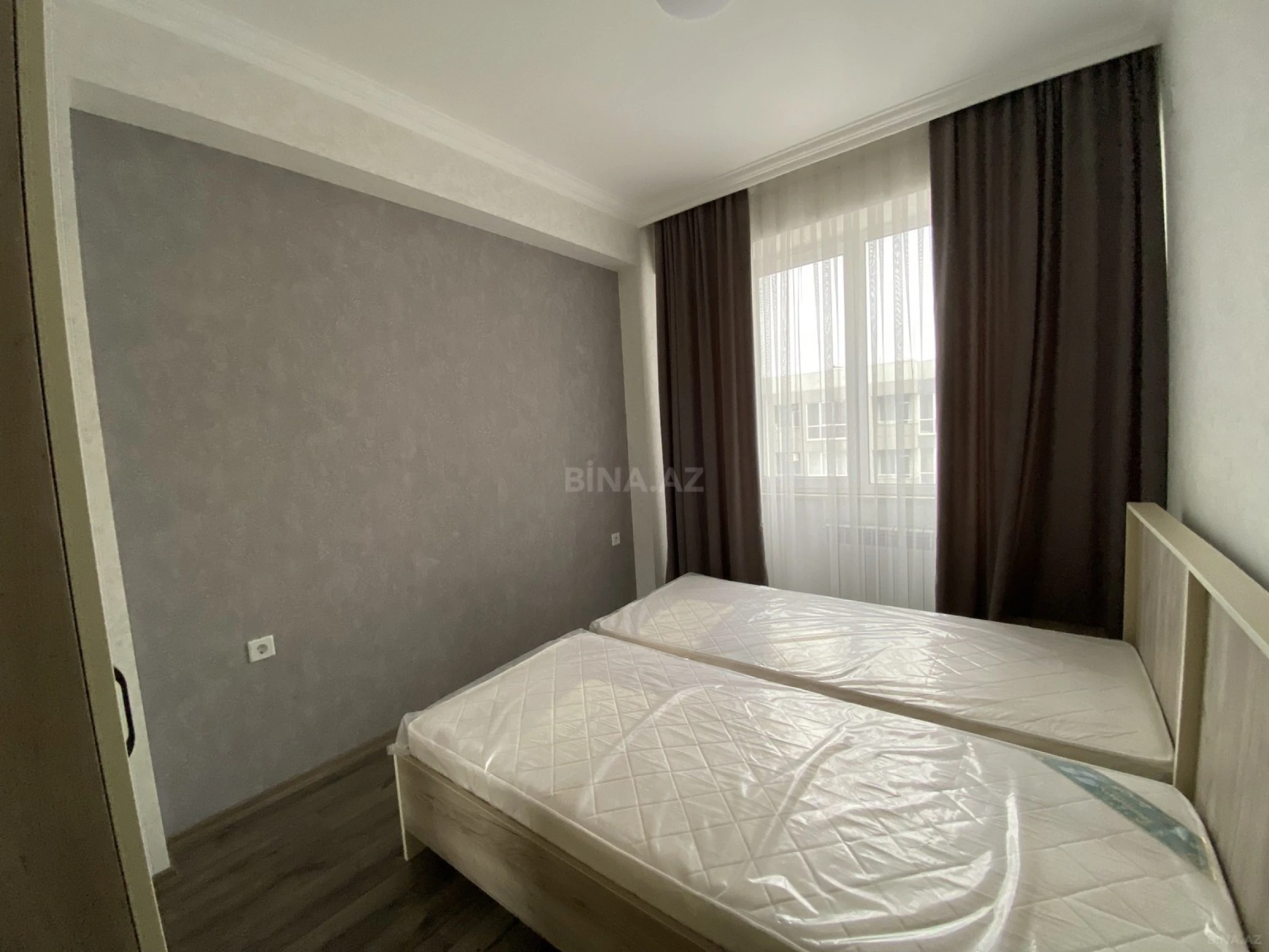 Satılır 3 otaqlı mənzil 96.6 m²