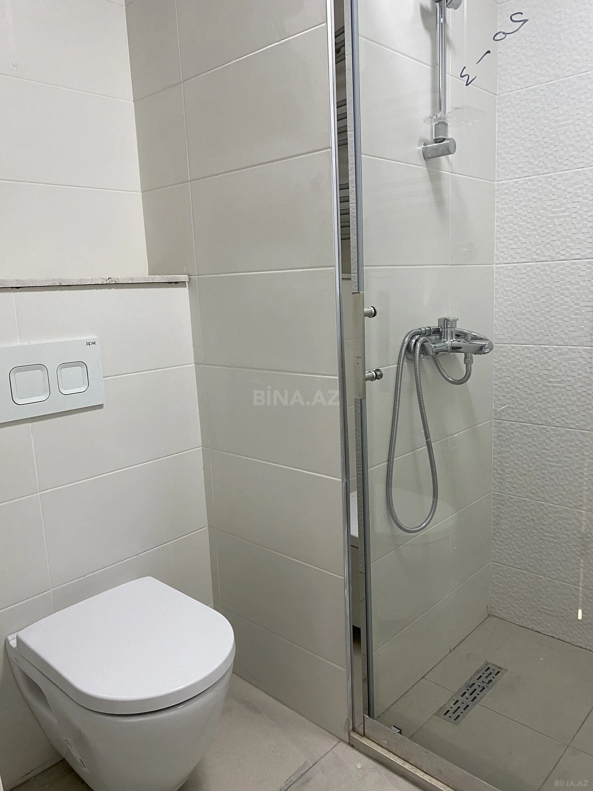 Satılır 3 otaqlı mənzil 96.6 m²