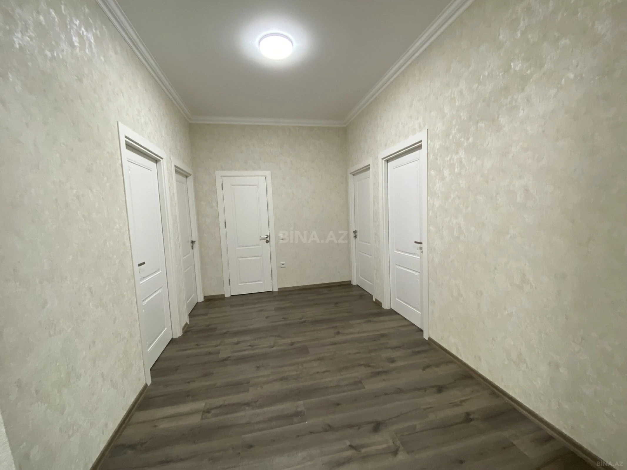 Satılır 3 otaqlı mənzil 96.6 m²