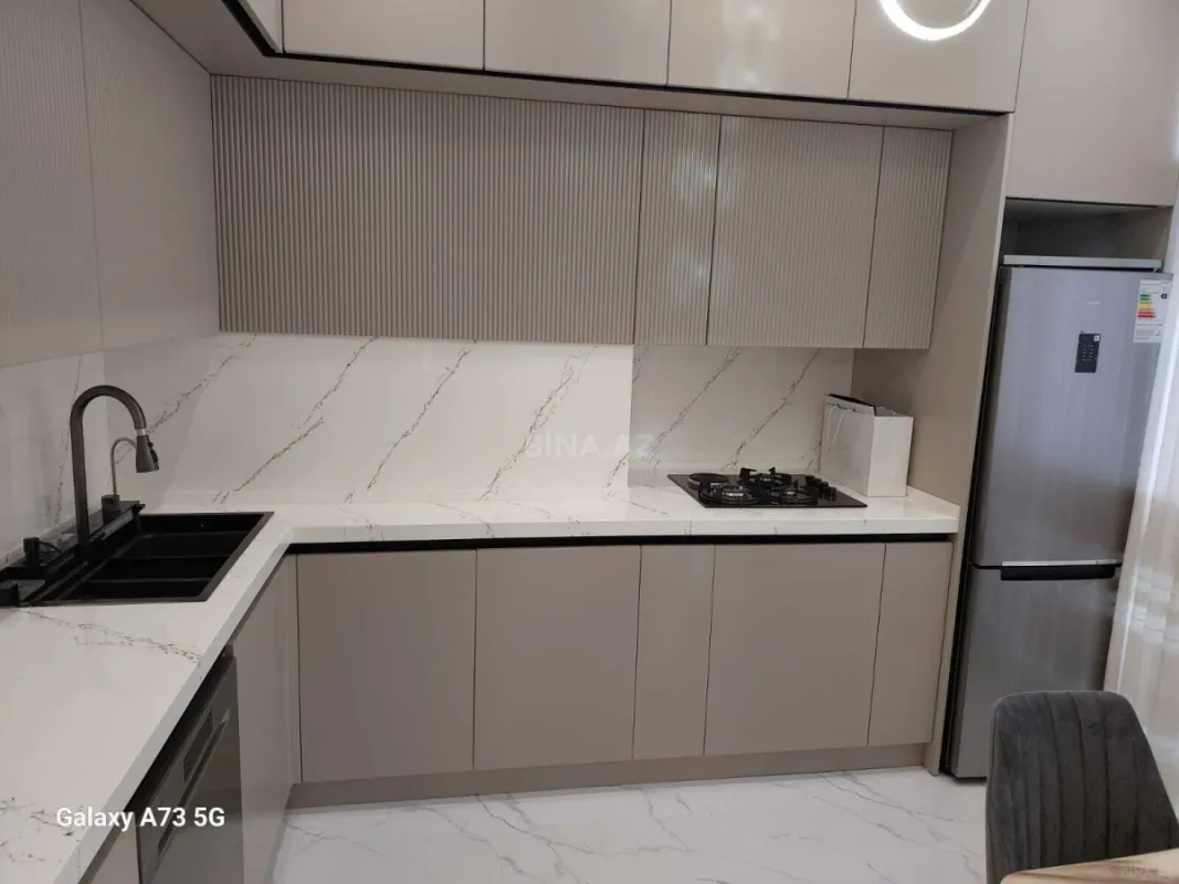 Kirayə verilir 3 otaqlı mənzil 100 m²