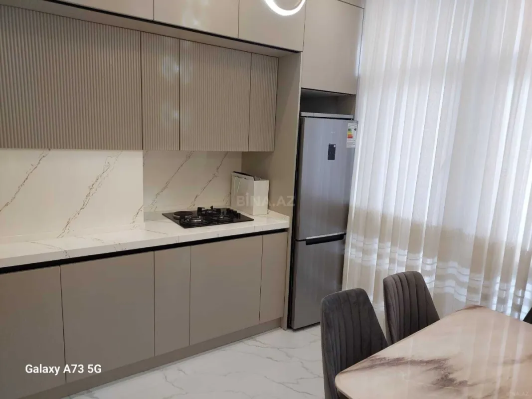 Kirayə verilir 3 otaqlı mənzil 100 m²
