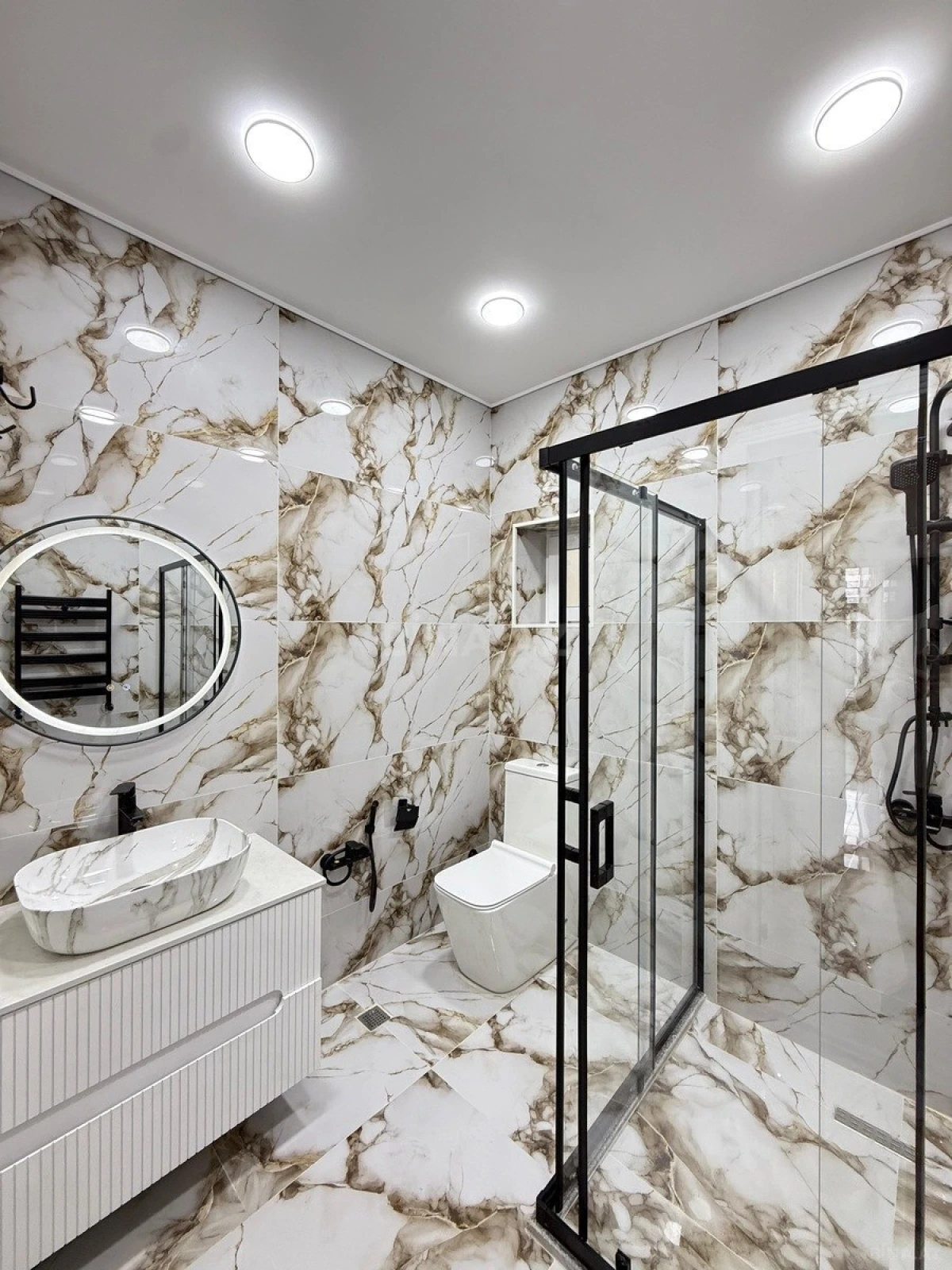 Satılır 4 otaqlı həyət evi 160 m²