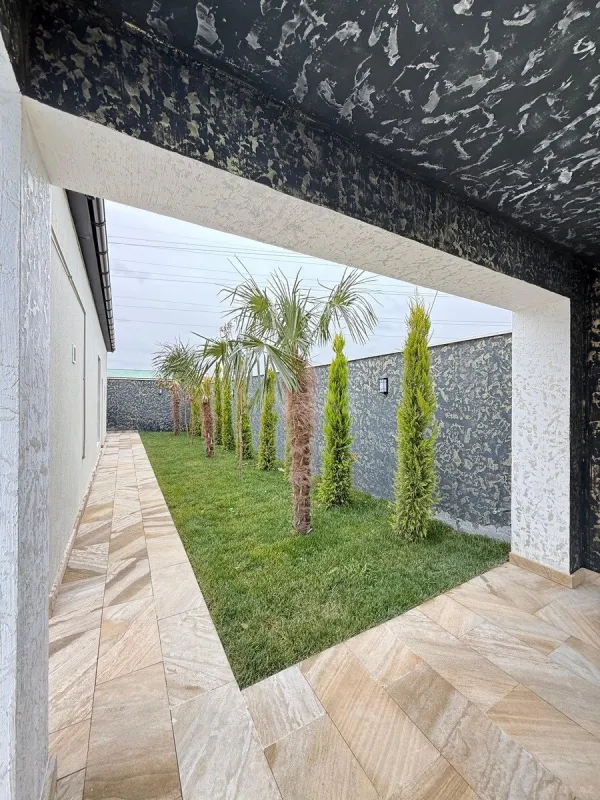 Satılır 4 otaqlı həyət evi 160 m²