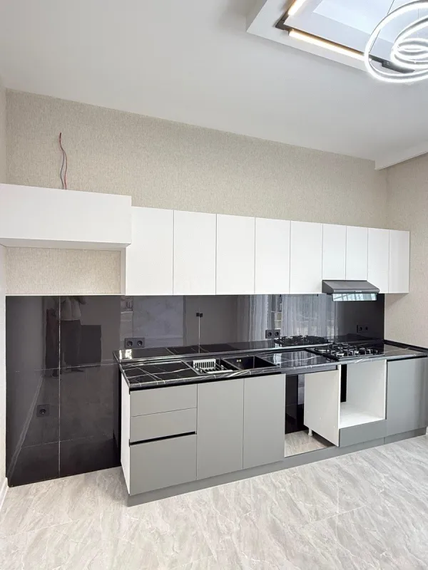 Satılır 4 otaqlı həyət evi 160 m²