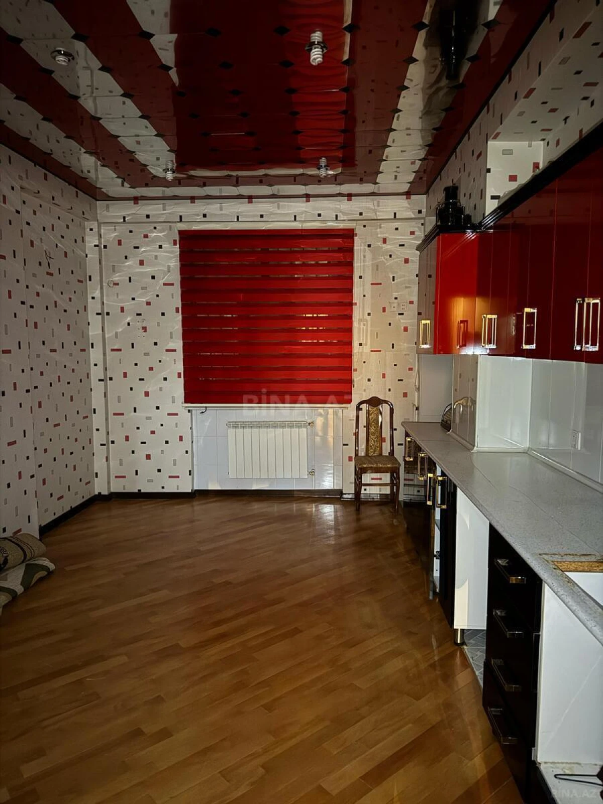 Satılır 3 otaqlı mənzil 120 m²