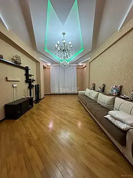Satılır 3 otaqlı mənzil 120 m²