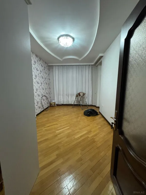 Satılır 3 otaqlı mənzil 120 m²