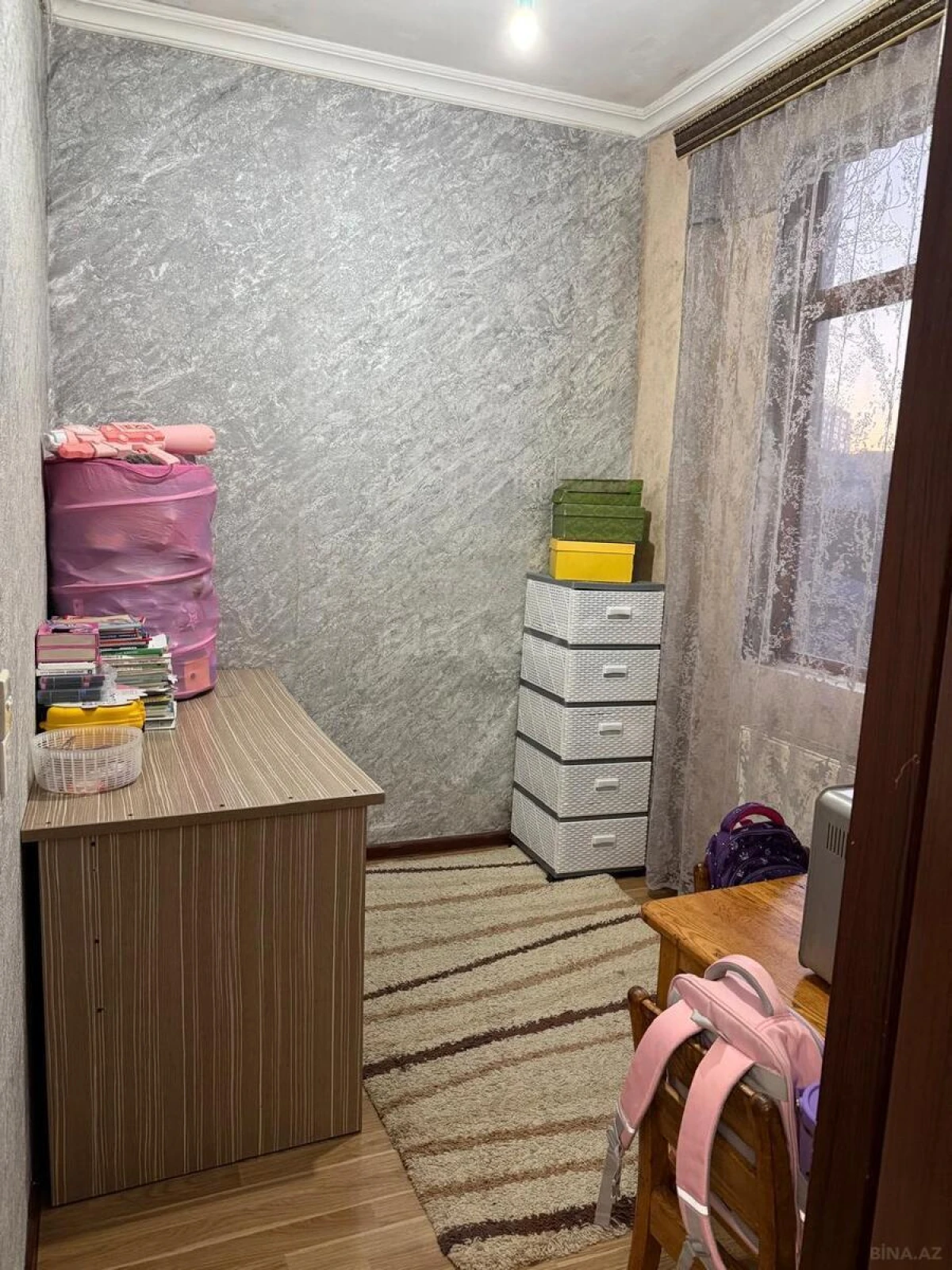 Satılır 4 otaqlı mənzil 90 m²