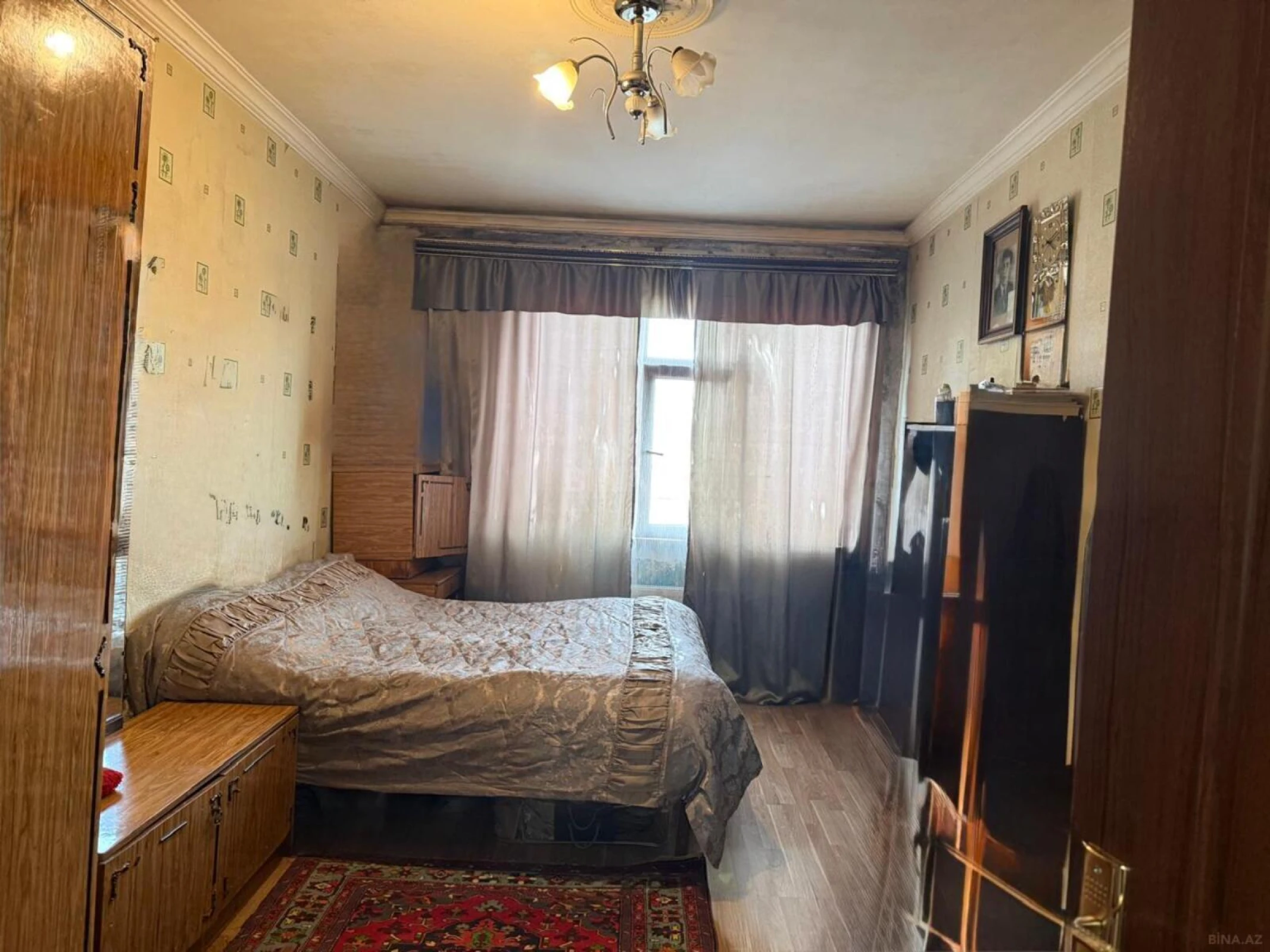 Satılır 4 otaqlı mənzil 90 m²