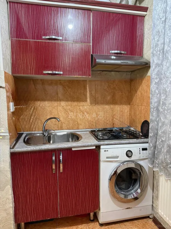 Satılır 4 otaqlı mənzil 90 m²