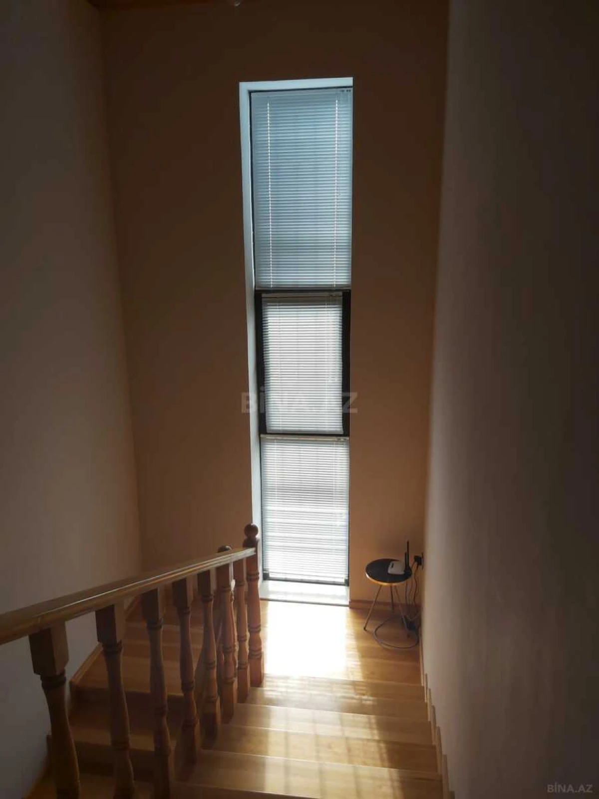 Satılır 6 otaqlı həyət evi 200 m²