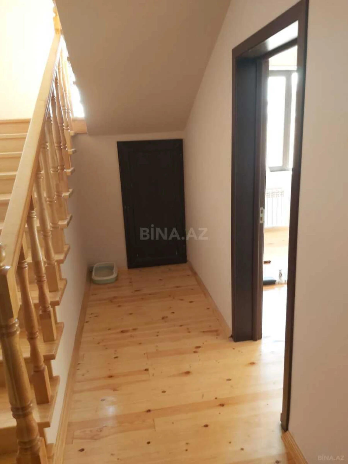 Satılır 6 otaqlı həyət evi 200 m²