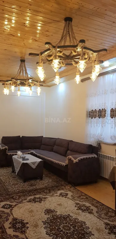 Satılır 6 otaqlı həyət evi 200 m²