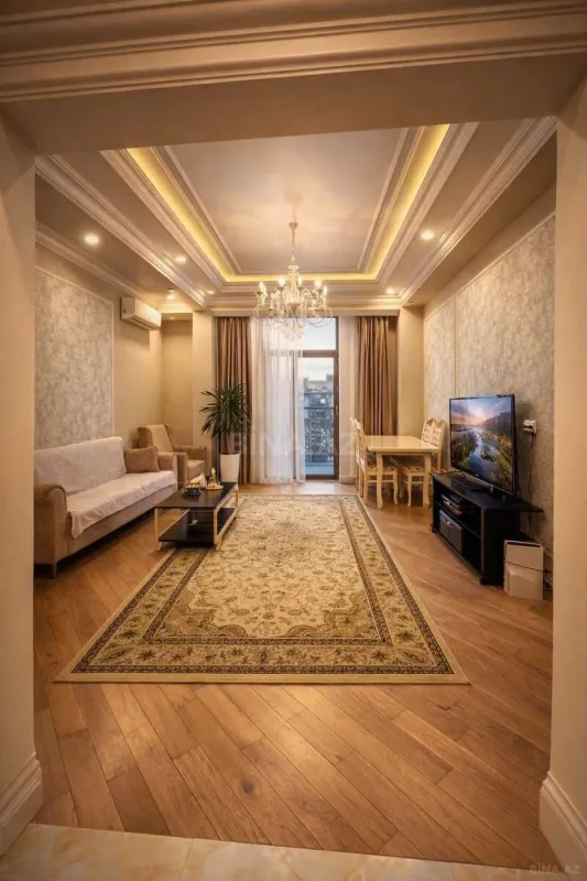 Kirayə verilir 3 otaqlı mənzil 150 m²