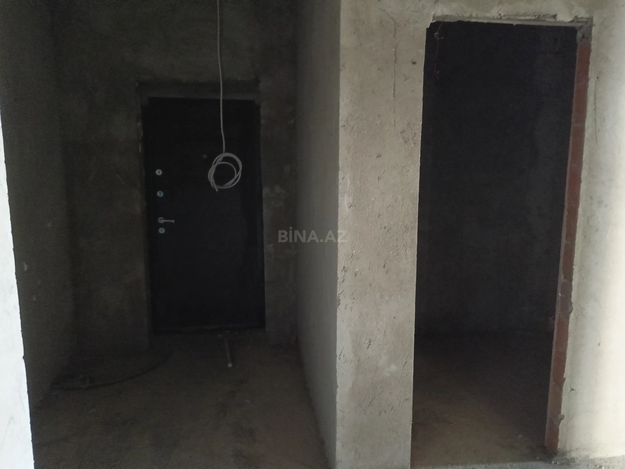 Satılır 3 otaqlı mənzil 118 m²