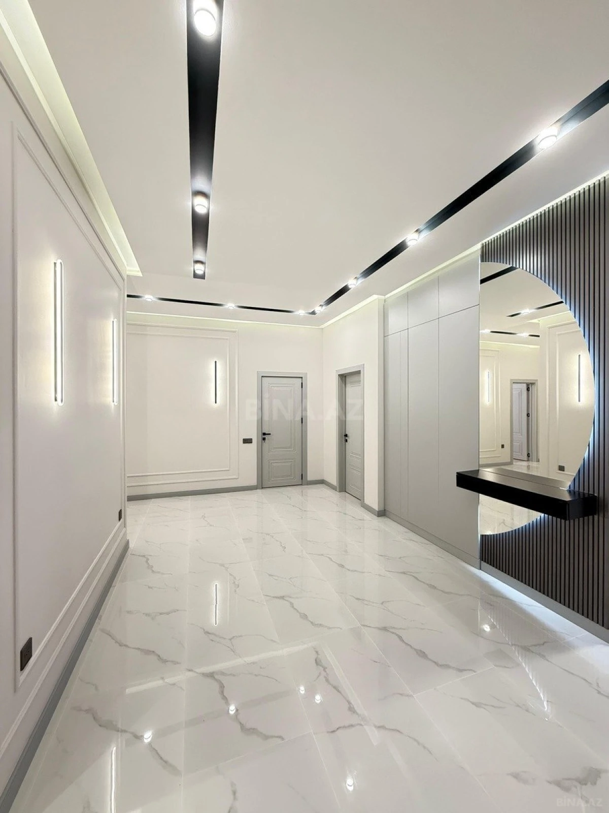 Satılır 5 otaqlı həyət evi 200 m²