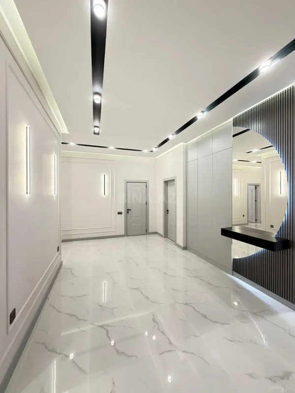 Satılır 5 otaqlı həyət evi 200 m²