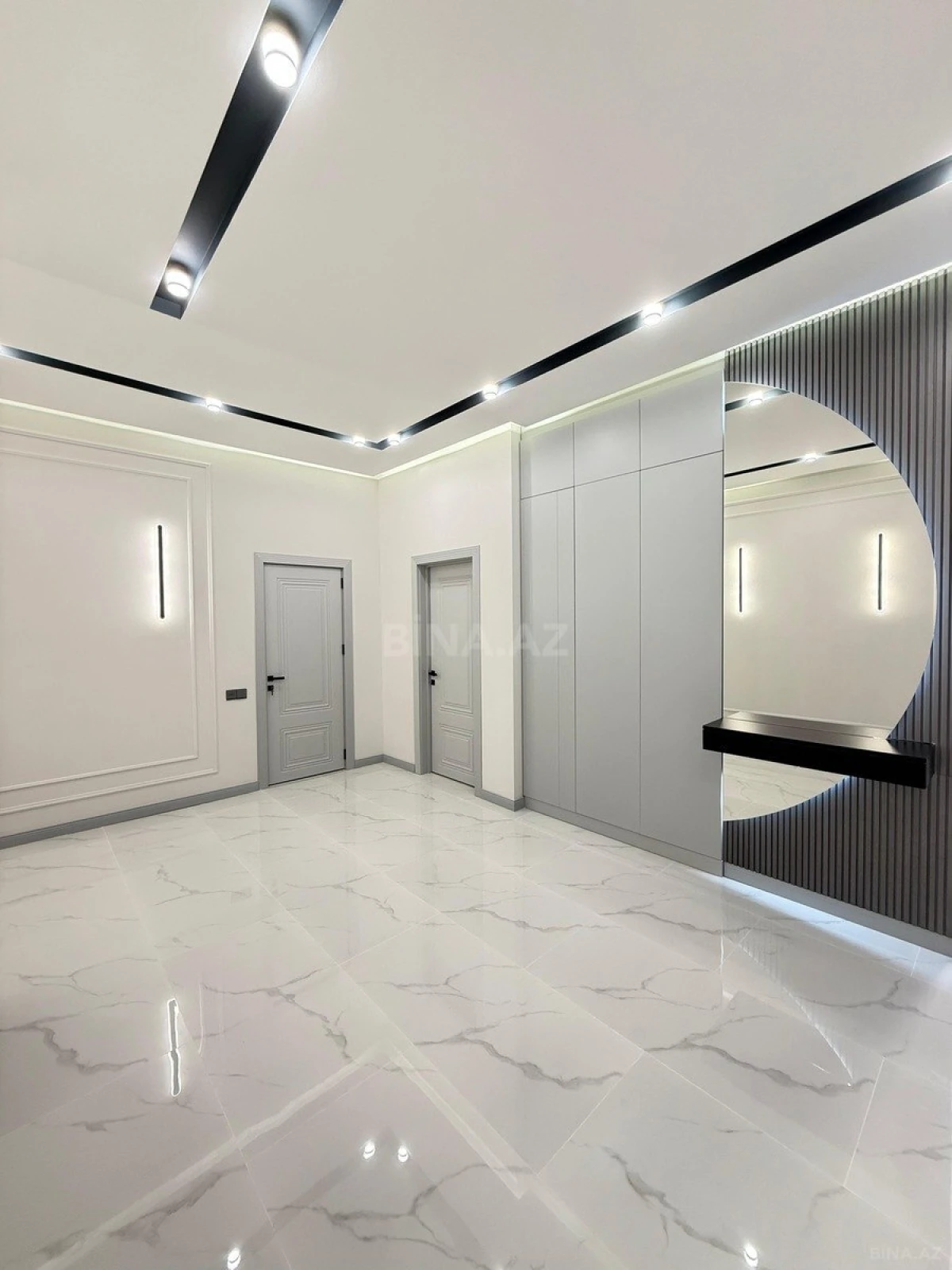 Satılır 5 otaqlı həyət evi 200 m²