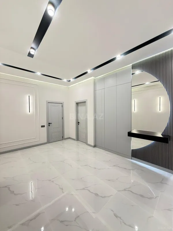 Satılır 5 otaqlı həyət evi 200 m²