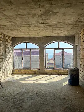 Satılır 6 otaqlı həyət evi 367 m²