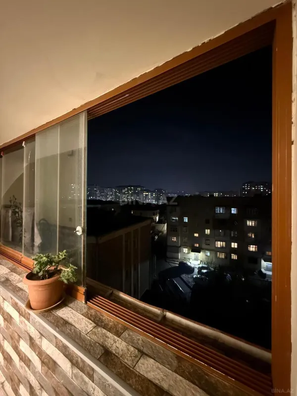 Satılır 4 otaqlı mənzil 144 m²