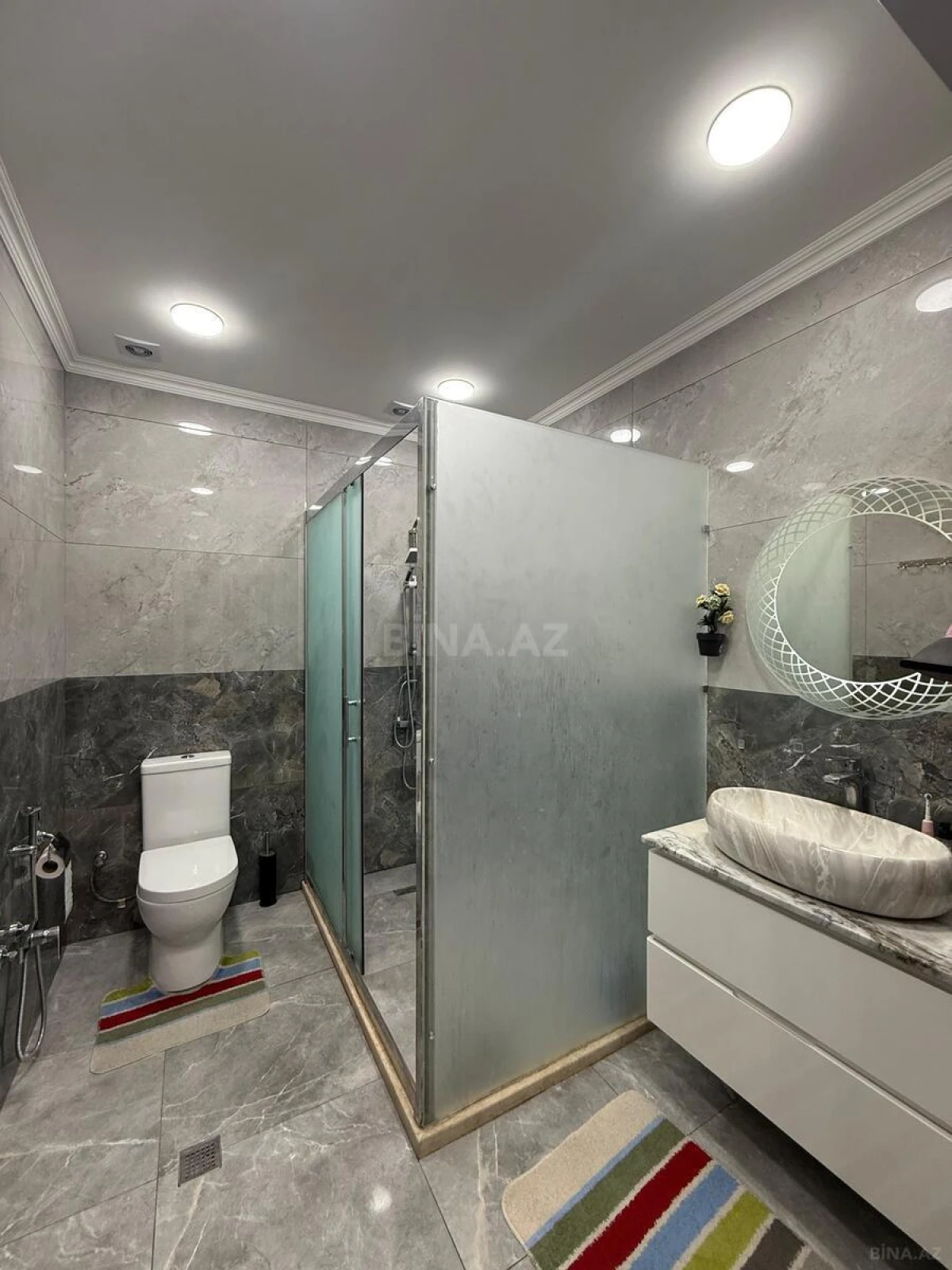 Satılır 4 otaqlı mənzil 144 m²
