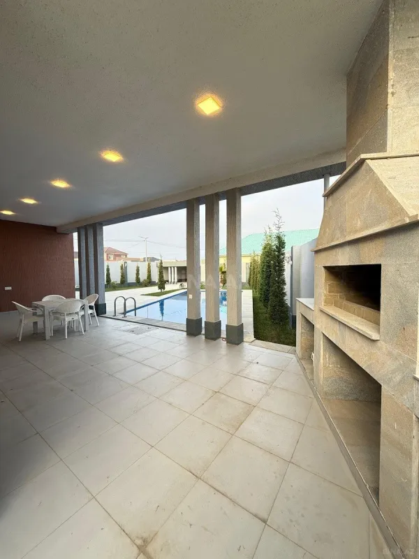 Satılır 5 otaqlı həyət evi 246 m²