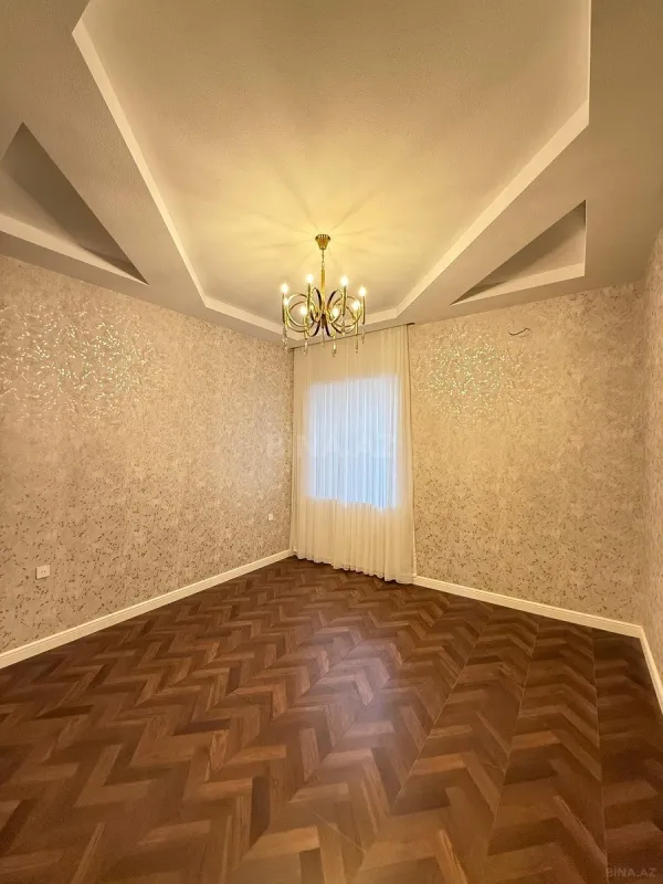Satılır 5 otaqlı həyət evi 246 m²