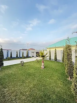 Satılır 5 otaqlı həyət evi 246 m²