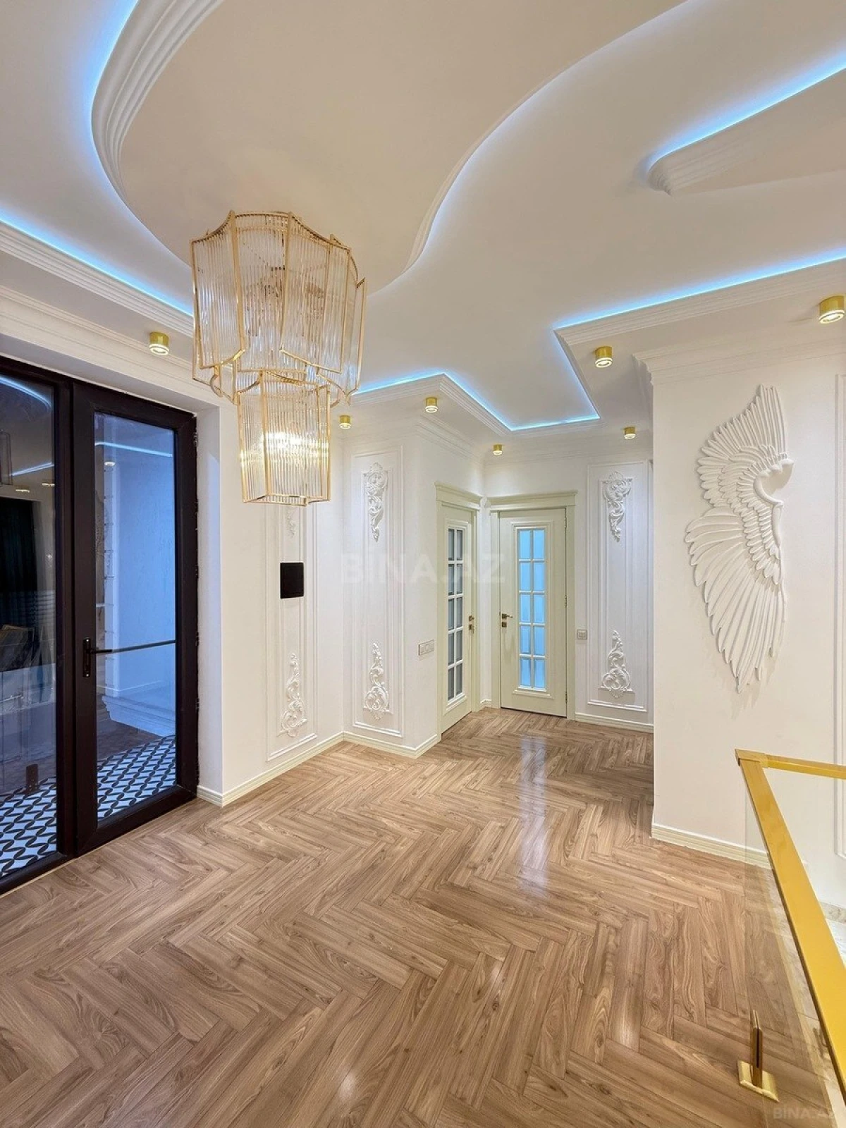 Satılır 3 otaqlı həyət evi 220 m²