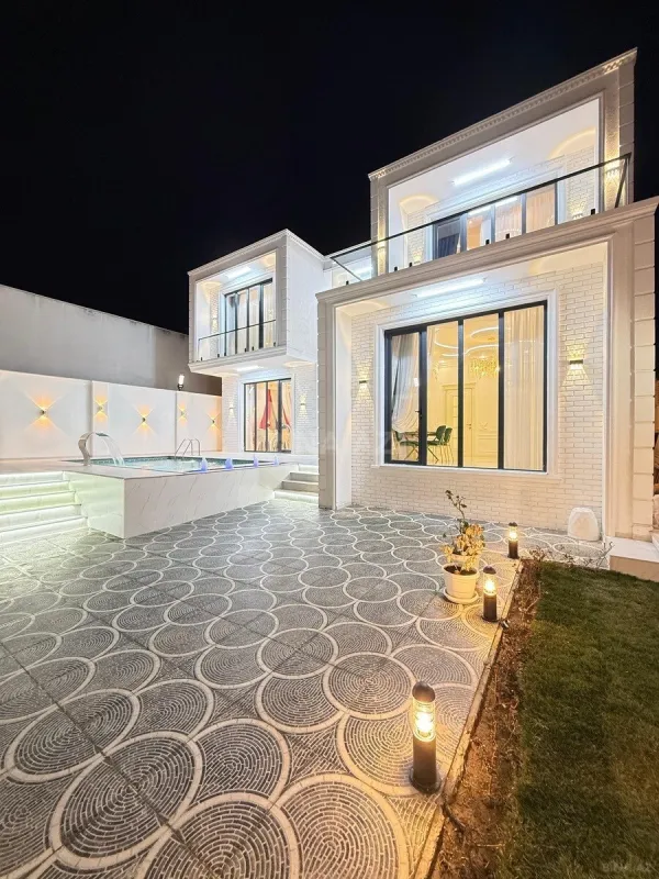 Satılır 3 otaqlı həyət evi 220 m²