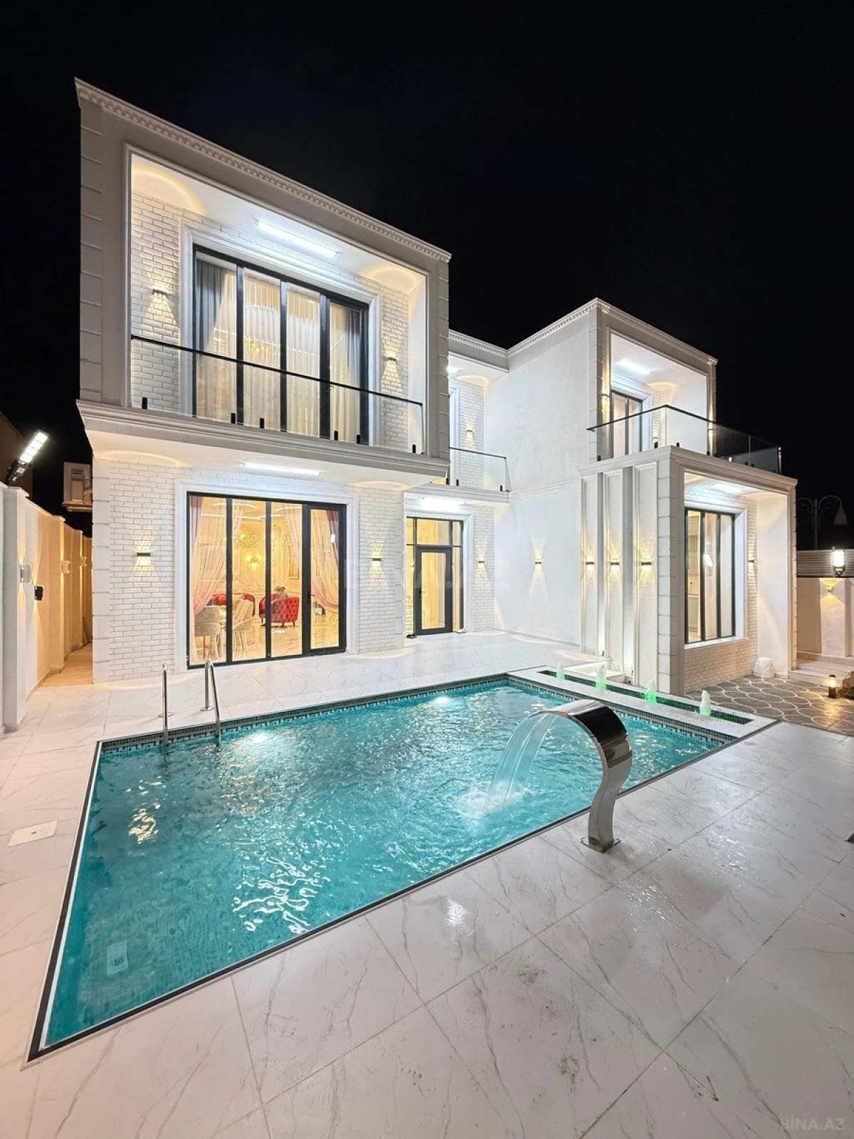 Satılır 3 otaqlı həyət evi 220 m²