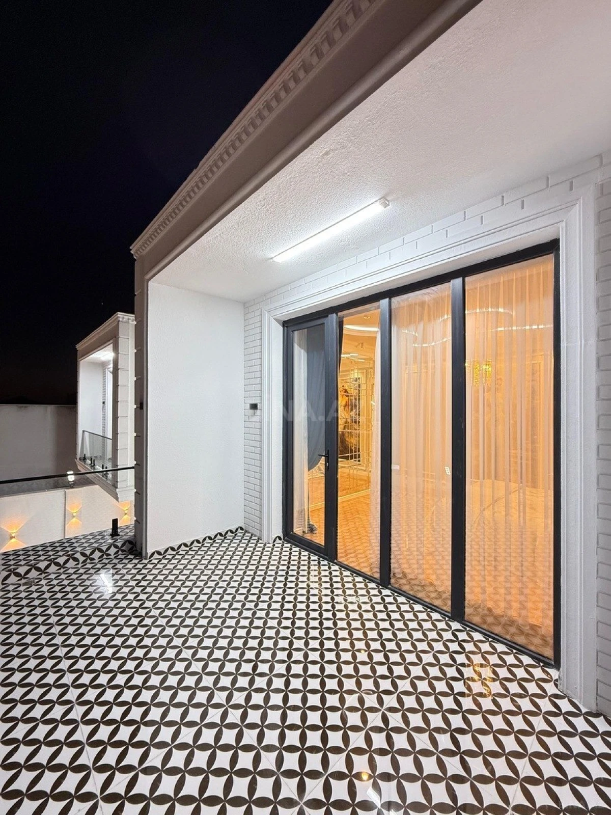 Satılır 3 otaqlı həyət evi 220 m²