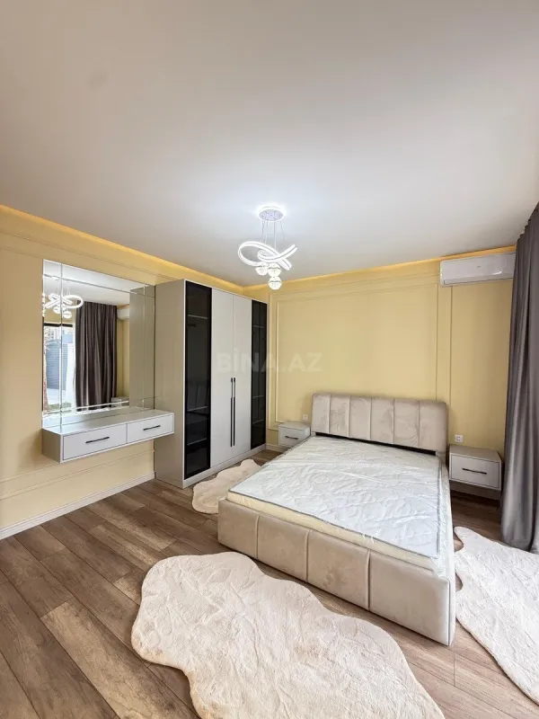 Satılır 4 otaqlı həyət evi 160 m²