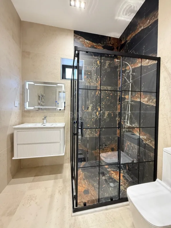 Satılır 4 otaqlı həyət evi 160 m²